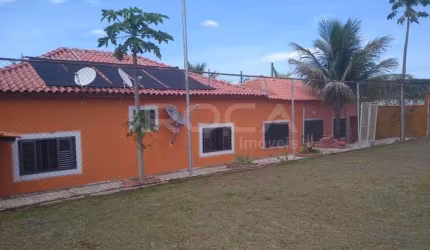 Linda Chácara à venda em Brotas com 5 dormitórios e piscina