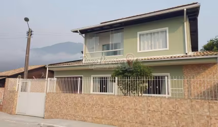 Casa para Venda em Palhoça, Praia do Pontal, 3 dormitórios, 2 suítes, 3 banheiros, 3 vagas