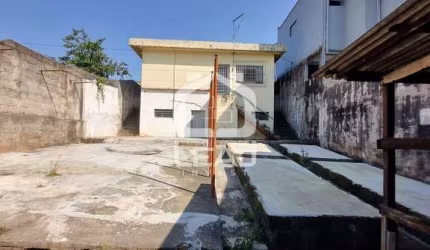 Casa para Venda em Jardim Santo Eduardo, 300m², 2 Dormitórios, 4 Vagas, R$ 990.000,00, São Paulo, S