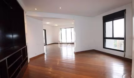 Apartamento à Venda, Vila Suzana/Morumbi, 255 m², 4 Suítes, 4 Vagas e Churrasqueira na Varanda por