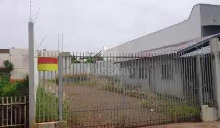 INVISTA EM TERRENO INTEIRO NO JARDIM REBOUÇAS