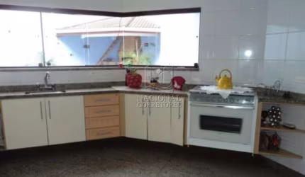 Sobrado com 4 dormitórios à venda, 311 m² - Vila Valparaíso - Santo André/SP