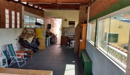 Sobrado à venda no Jardim Jaraguá com 150m² 4 dormitórios 1 suíte 3 banheiros 2 vagas
