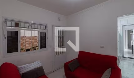 Casa à Venda - Vila Carmosina, 2 Quartos,  125 m2