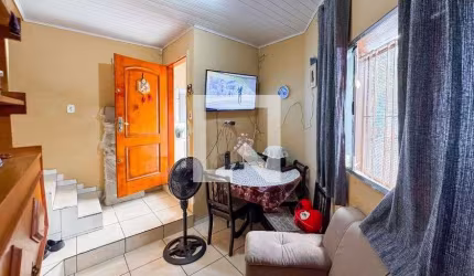 Casa à Venda - Ipiranga, 2 Quartos,  90 m2