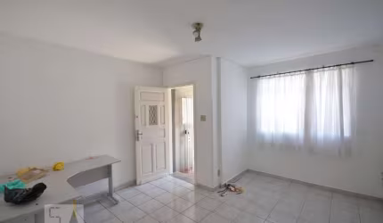 Casa à Venda - Cambuci, 2 Quartos,  100 m2