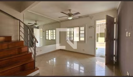 Casa à Venda - Veleiros, 2 Quartos,  120 m2