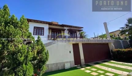 Excelente opção de casa compacta para venda em condomínio fechado em Stella Mares!!São 3 quartos se