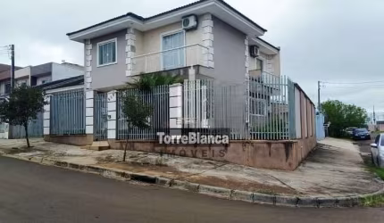 Sobrado com 4 dormitórios