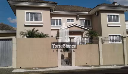 Casa com 4 dormitórios à venda