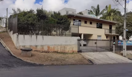 VENDO 3 IMÓVEIS JUNTOS NA REGIÃO DE CURITIBA PR BAIRRO AUGUSTA ATRÁS DA VOLVO.