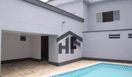 Casa de 460m², no terreno de 1.100m², à venda com 6 quartos, localizada em Piedade, Jaboatão dos Guararapes - Pernambuco.
