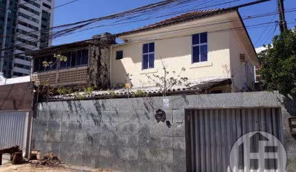 Casa Comercial de 364m² à venda, localizado na Madalena, Recife - Pernambuco.