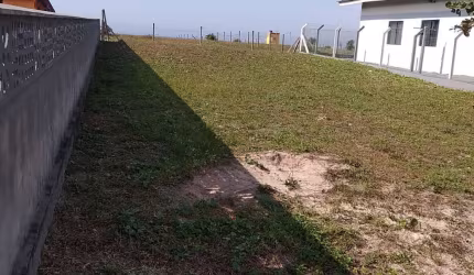 Terreno Quadra do Mar R$350.000,00 Praia do Ervino/SFS.