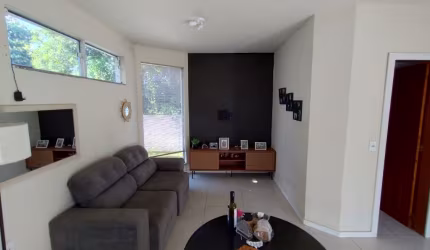 Casa com 2 suítes no bairro Campeche