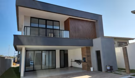 Cód. 557 Lauro Casa com 4 suítes e Piscina Privativa em Buraquinho