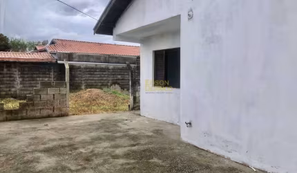 Casa com 2 quartos, Conjunto Residencial Araretama - Pindamonhangaba