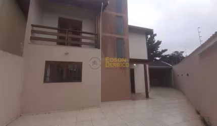 Sobrado com 3 dormitórios à venda, 155 m² por R$ 450.000,00 - Mombaça - Pindamonhangaba/SP