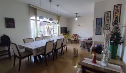 Casa com 4 dormitórios à venda, 252 m² por R$ 848.000,00 - São Benedito - Pindamonhangaba/SP