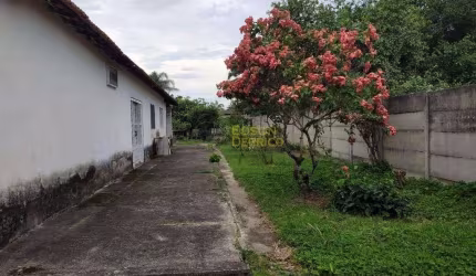 Casa com 4 dormitórios à venda, 176 m² por R$ 450.000 - São Benedito - Pindamonhangaba/SP