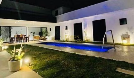 Casa com 3 dormitórios à venda, 280 m² por R$ 1.900.000,00 - Condomínio Colonial Village II - Pindamonhangaba/SP