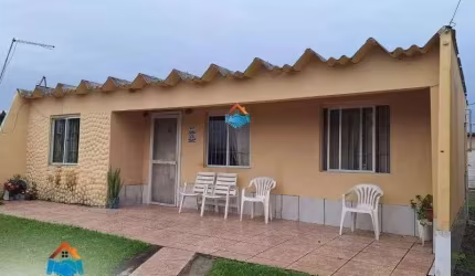 Ótima casa em Nazaré com anexo
