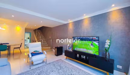 Excelente Casa de Condomínio Fechado de Alto Padrão