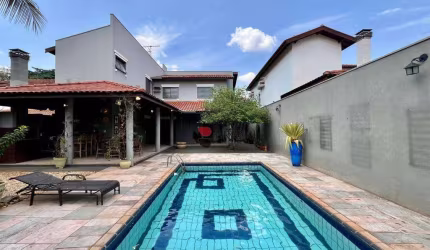 Casa alto padrão à venda 235m²,4 Quartos/2 Suítes em condomínio Santa Helena, em Ribeirão Preto/SP I Imobiliária em Ribeirão Preto I Brioni imóveis
