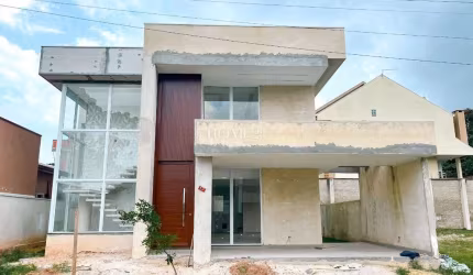 CASA DE ALTO PADRÃO COM 4 QUARTOS NO UMBARÁ