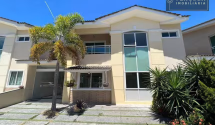 Casa com 4 quartos à venda, 186 m² por R$ 988.000 - Lagoa Redonda - Fortaleza/CE