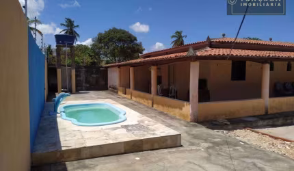 Casa com 4 quartos à venda, 200 m² por R$ 260.000 - Machuca - Aquiraz/CE
