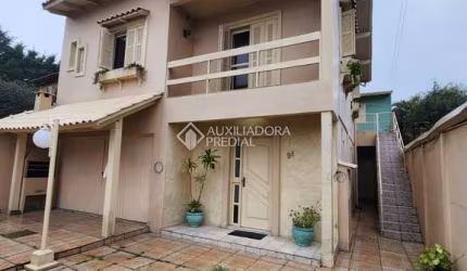 Casa com 3 quartos à venda na Rua Recife, 91, Sumaré, Alvorada, 250 m2 por R$ 600.000