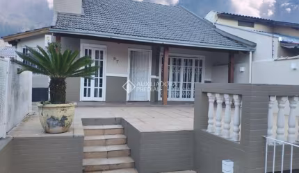 Casa com 3 quartos à venda na Rua Condores, 57, Jardim Algarve, Alvorada, 350 m2 por R$ 535.000