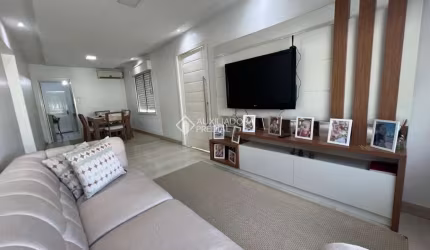 Casa com 3 quartos à venda na Antônio Magalhães, 155, Morada da Colina, Guaíba, 140 m2 por R$ 450.000