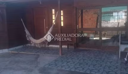 Casa com 2 quartos à venda na Rua Condomínio Fênix, 160, Cecília, Viamão, 59 m2 por R$ 170.000