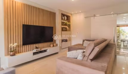 Casa em condomínio fechado com 4 quartos à venda na Rua Elias Bothome, 396, Jardim Itu Sabará, Porto Alegre, 209 m2 por R$ 1.650.000