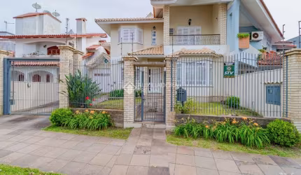 Casa com 4 quartos à venda na Avenida Doutor Sezefredo Azambuja Vieira, 162, Marechal Rondon, Canoas, 335 m2 por R$ 2.100.000