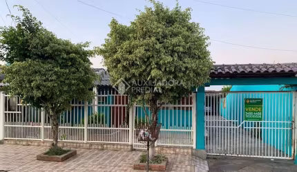 Casa com 4 quartos à venda na Quadra D Quatro B, 12, Guajuviras, Canoas, 270 m2 por R$ 300.000