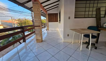 Casa com 5 quartos à venda na Rua Catarina Quadros, 39, Hípica, Porto Alegre, 204 m2 por R$ 400.000