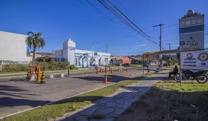 Casa em condomínio fechado com 2 quartos para alugar na Rua Pedro Faria, 800, Hípica, Porto Alegre, 51 m2 por R$ 2.100