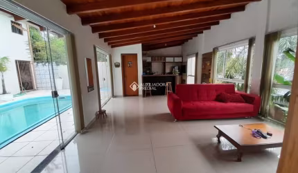 Casa com 2 quartos à venda na Rua Boa Saúde, 1660, Primavera, Novo Hamburgo, 281 m2 por R$ 550.000