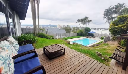 Casa com 3 quartos à venda na Rua Tupanciretã, 45, Ideal, Novo Hamburgo, 300 m2 por R$ 1.437.000