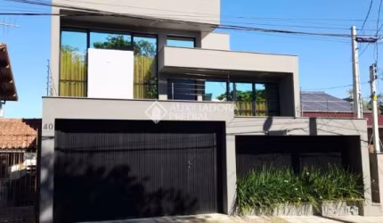 Casa com 3 quartos à venda na Rua Imbuia, 40, Guarani, Novo Hamburgo, 311 m2 por R$ 2.660.000