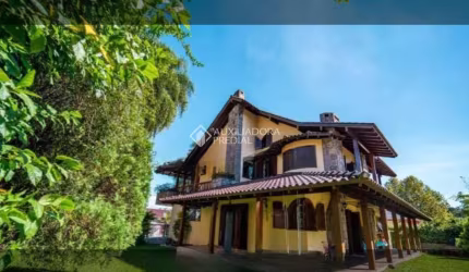 Casa com 4 quartos à venda na Elis Regina, 54, Centro, Novo Hamburgo, 388 m2 por R$ 2.700.000