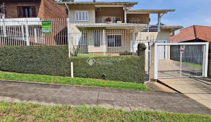 Casa com 3 quartos à venda na Rua Gustavo Leopoldo Feltes, 569, Canudos, Novo Hamburgo, 205 m2 por R$ 870.000