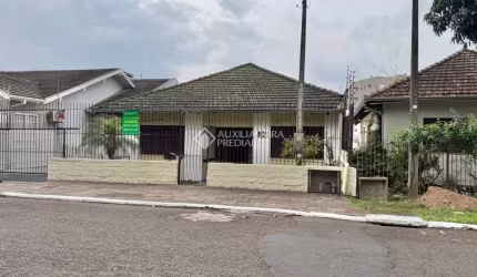 Casa com 3 quartos à venda na Rua Aracaju, 110, Boa Vista, Novo Hamburgo, 196 m2 por R$ 699.000