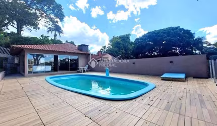 Casa com 3 quartos à venda na Rua Nogueira, 409, Vila Nova, Novo Hamburgo, 245 m2 por R$ 795.000