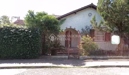 Casa com 3 quartos à venda na Rua Pinto Bandeira, 149, Centro, Novo Hamburgo, 253 m2 por R$ 1.000.000