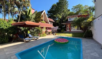 Casa com 3 quartos à venda na Rua Dom Pedrito, 364, Campestre, São Leopoldo, 285 m2 por R$ 980.000