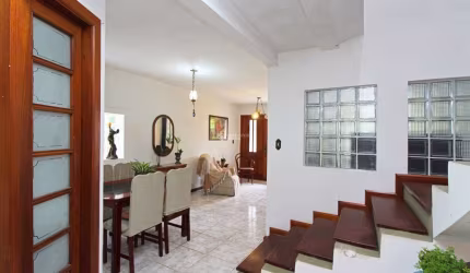 Casa com 3 quartos à venda na Rua Liberal, 1375, Tristeza, Porto Alegre, 149 m2 por R$ 620.000